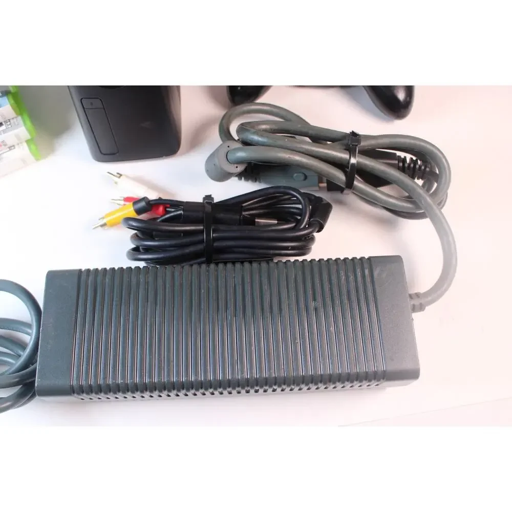 Xbox 360 S Slim Console Bundle/Lot, 5 Games 1 Controller, cords, Tested/works